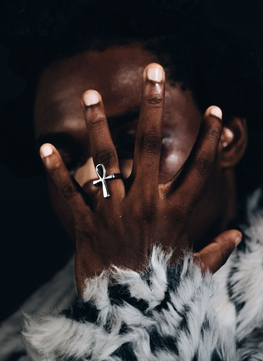 Yarden cover — detailed